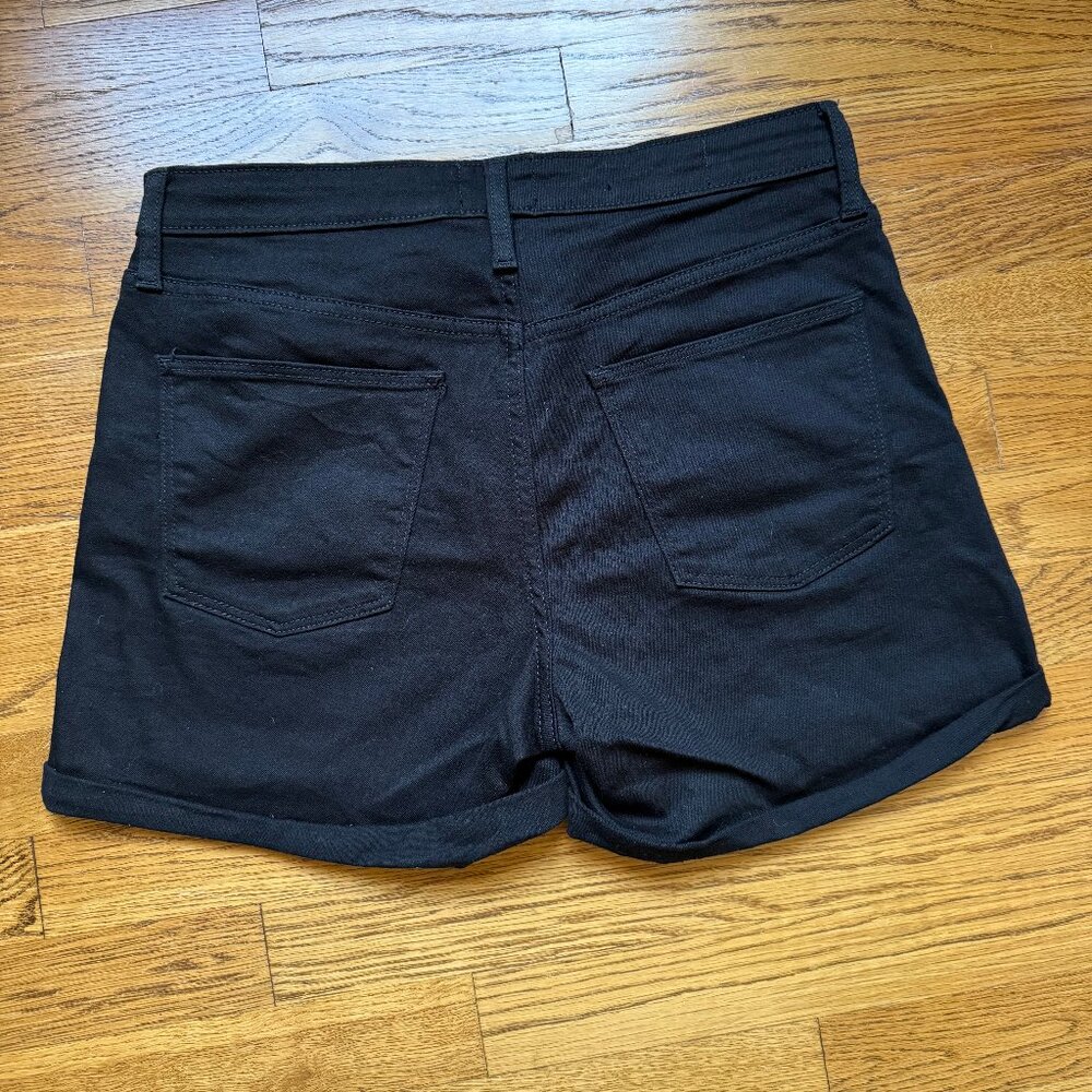 Black High Rise Universal Thread Shorts - Picture 2 of 4
